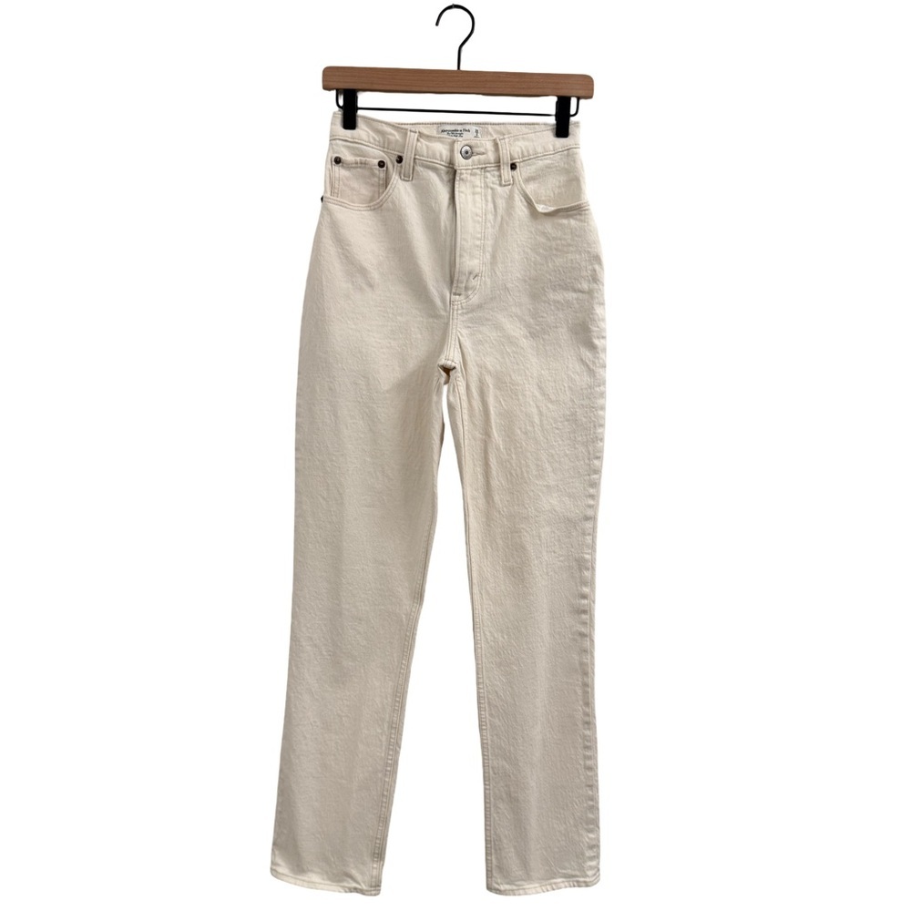 Abercrombie & Fitch Ultra Women's Curve Love Straight Leg Off-White Jeans